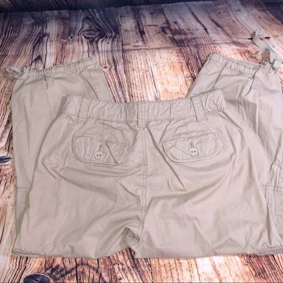 ST. JOHN’S BAY Capris - Picture 3 of 3